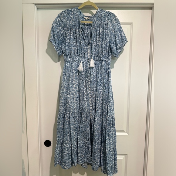 Elan Dresses & Skirts - Elan Blue Floral Maxi Dress
